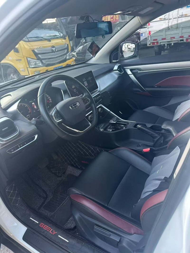 保山22年吉利缤越6