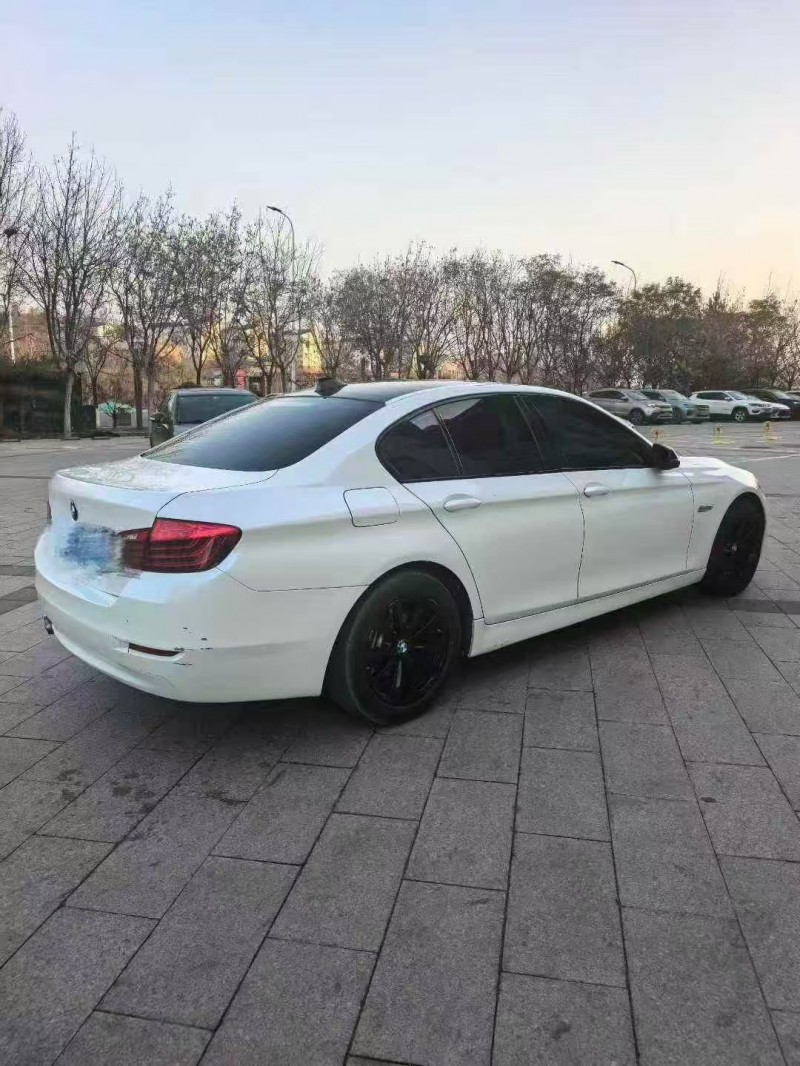 承德15年宝马5系8