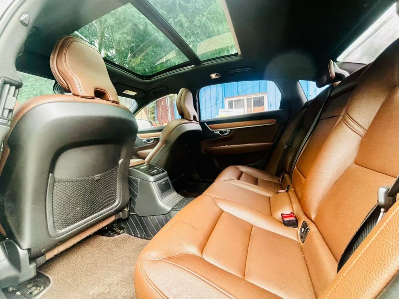 青岛21年沃尔沃S904