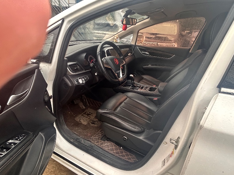 长沙18年比亚迪宋MAX5