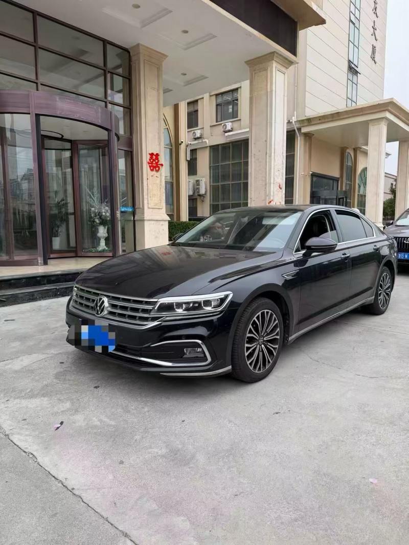 青岛21年大众辉昂3