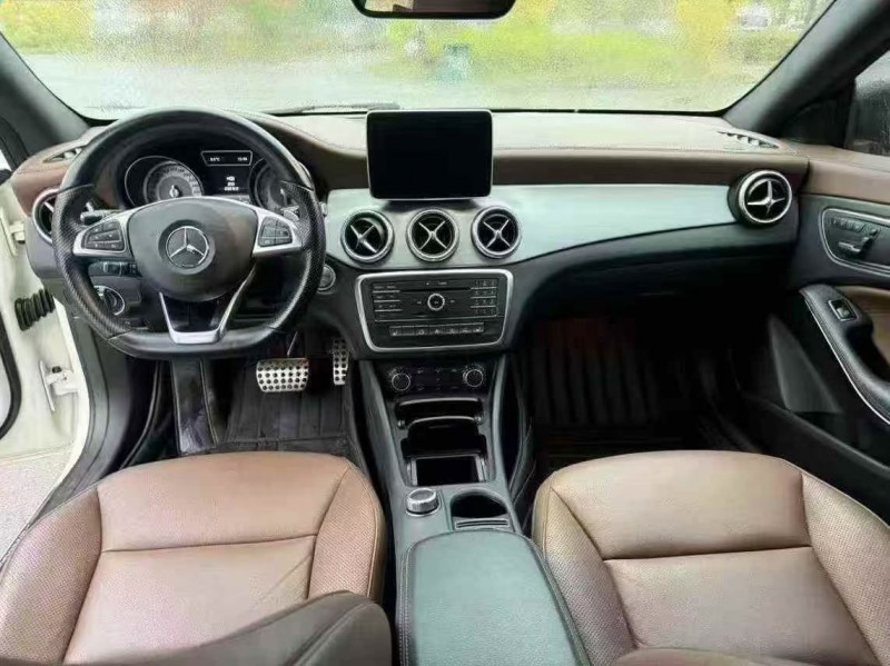 保山15年奔驰CLA5