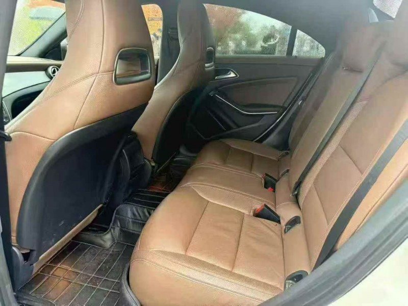 保山15年奔驰CLA6