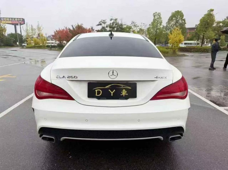 保山15年奔驰CLA9