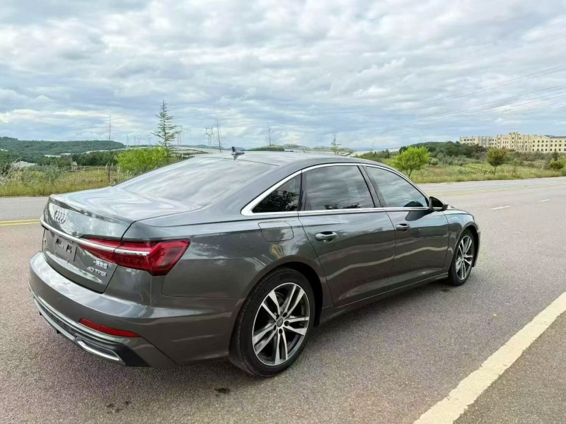 曲靖19年奥迪A6L8