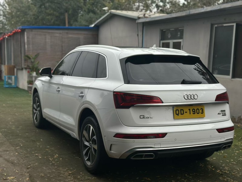 青岛22年奥迪Q59