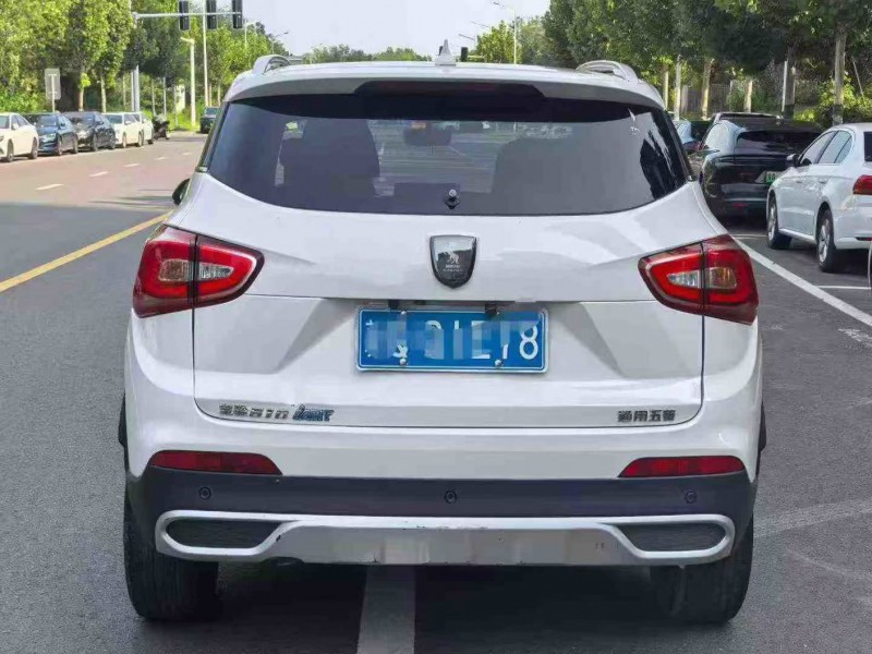 郑州17年宝骏5109