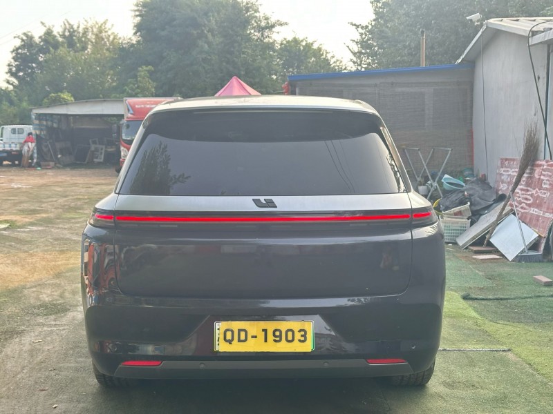 青岛23年理想L87