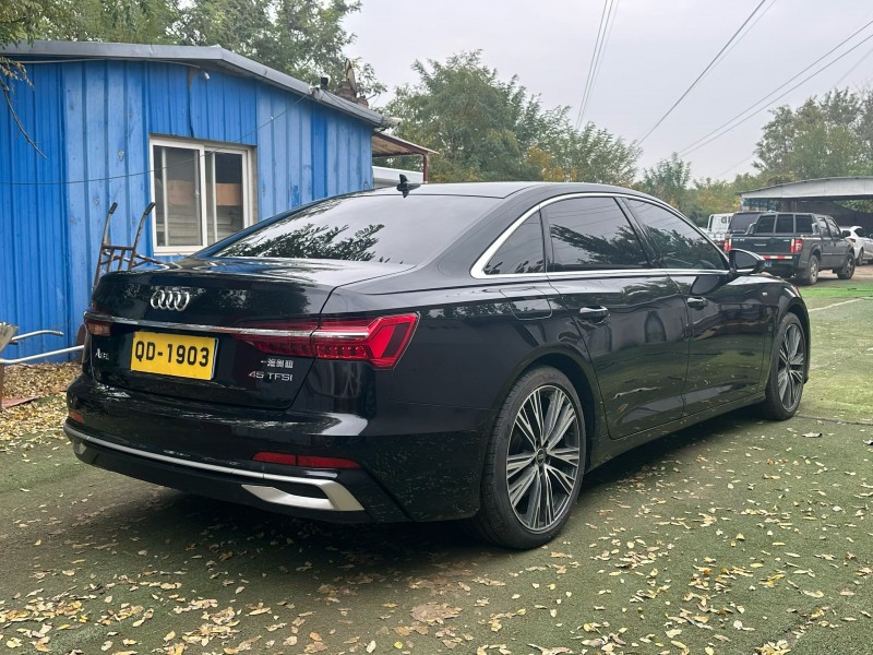 青岛23年奥迪A6L9