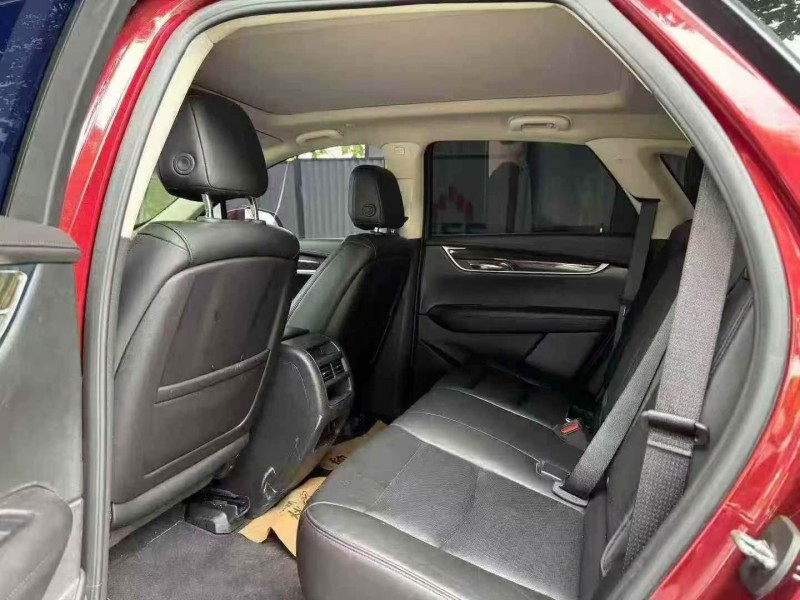 重庆18年凯迪拉克XT56