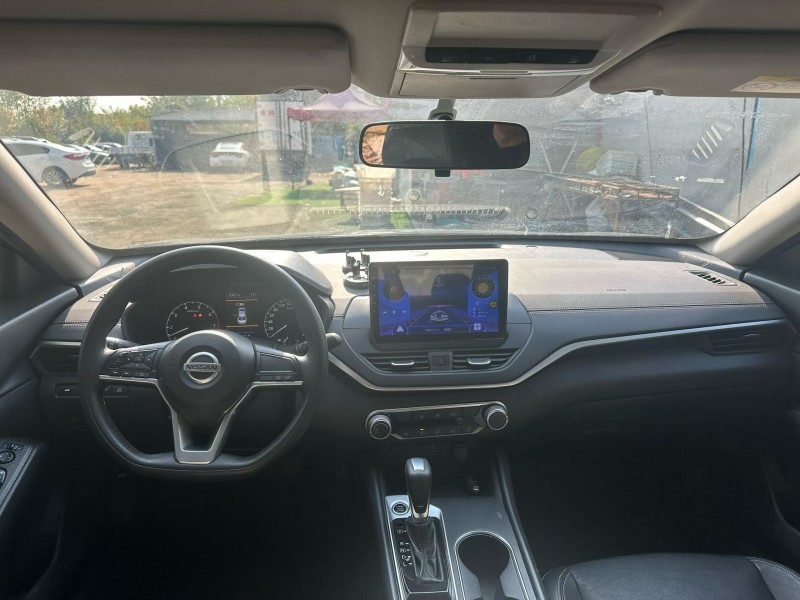 青岛22年日产天籁6