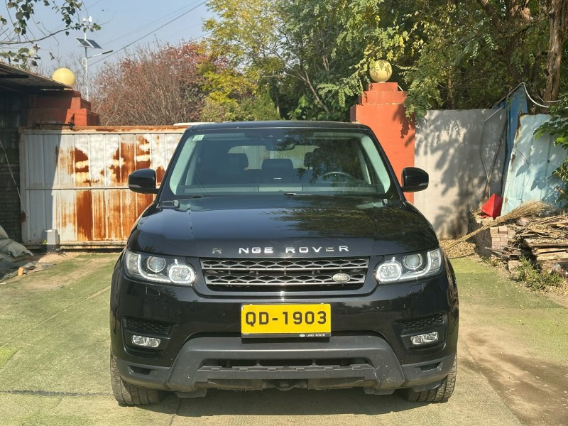 青岛17年路虎揽胜运动1