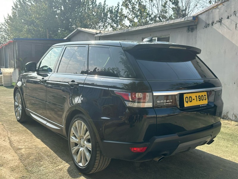 青岛17年路虎揽胜运动9