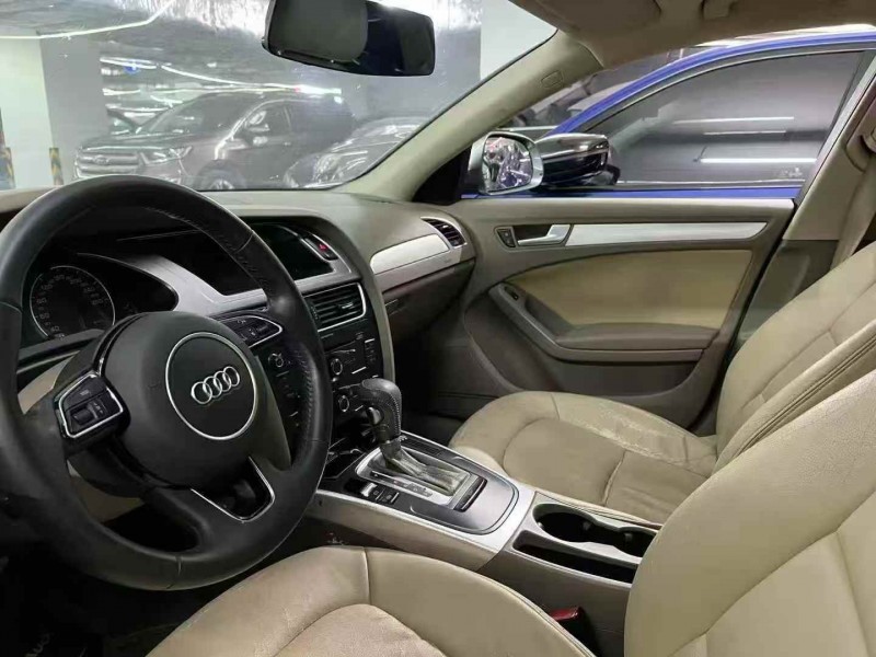 深圳12年奥迪A4L7