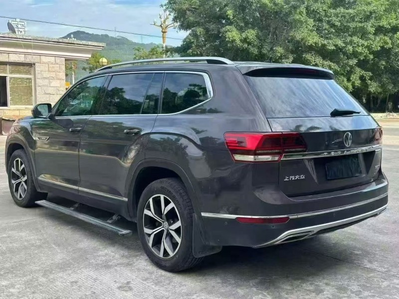 深圳17年大众途昂8