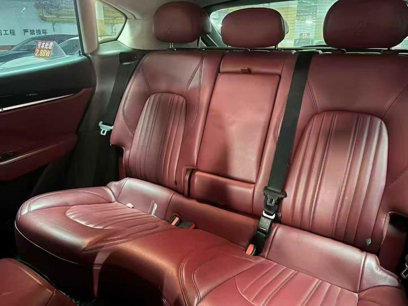 十堰17年玛莎拉蒂Levante6