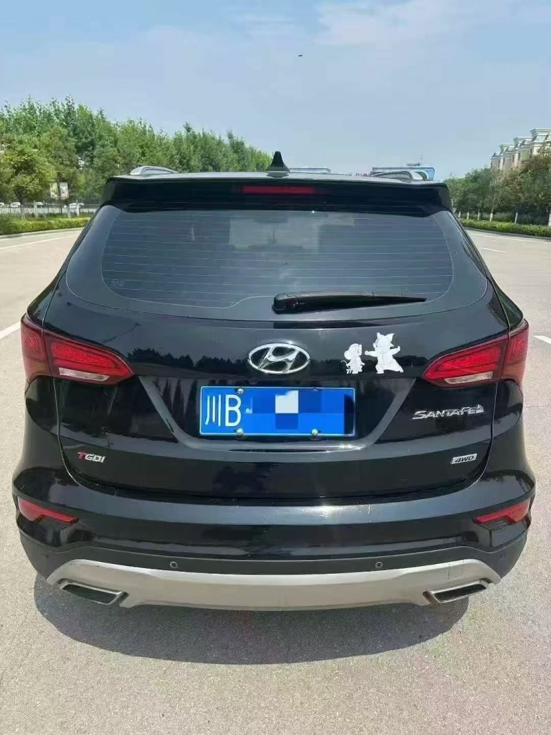 攀枝花16年现代新胜达9