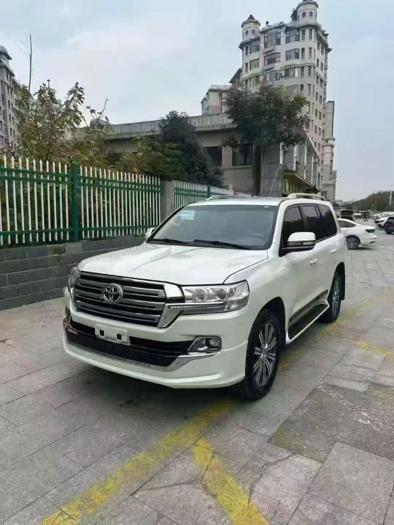 济宁16年丰田兰德酷路泽3