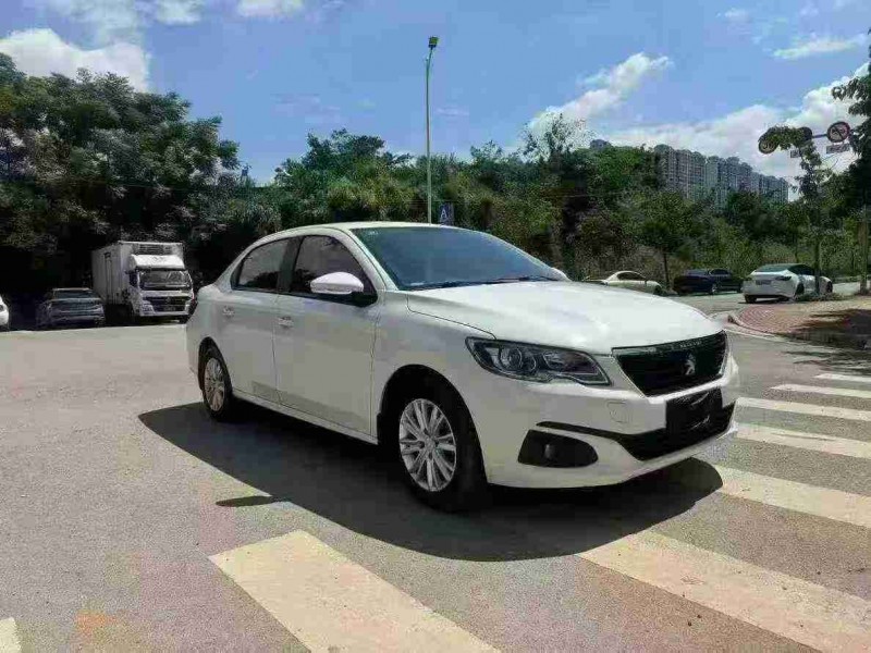 南宁18年东风标致2