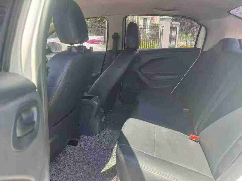 南宁18年东风标致6