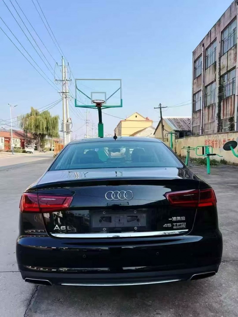 青岛17年奥迪A6L8