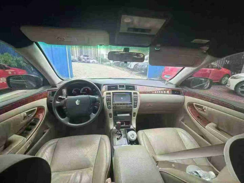 南宁06年丰田皇冠5