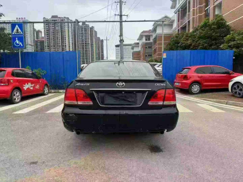 南宁06年丰田皇冠9