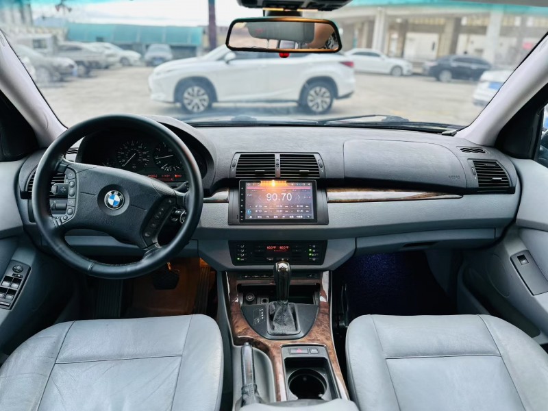 东莞06年宝马X54