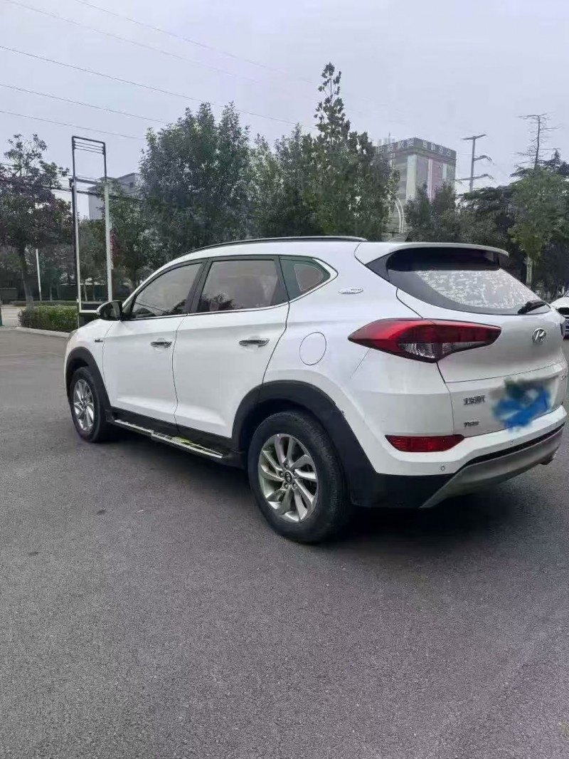 淄博18年现代途胜7