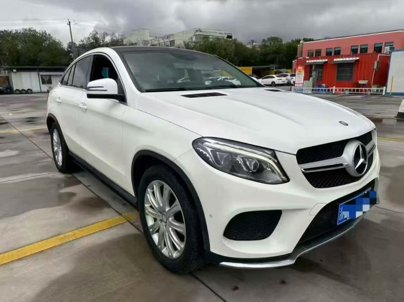 绍兴16年奔驰GLE3