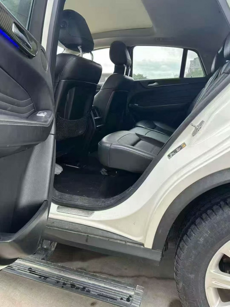 绍兴16年奔驰GLE7