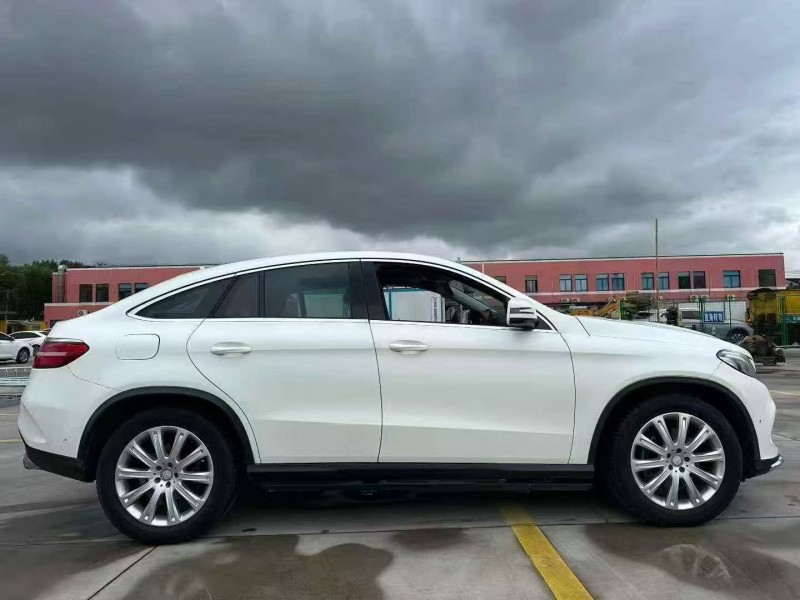 绍兴16年奔驰GLE8