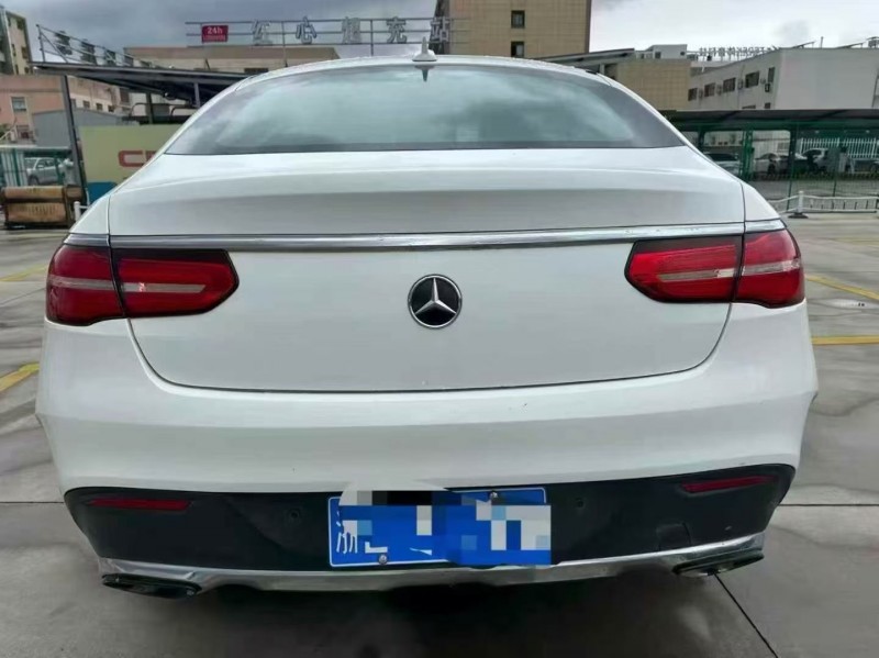 绍兴16年奔驰GLE9