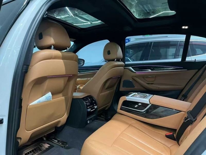 深圳18年宝马5系8