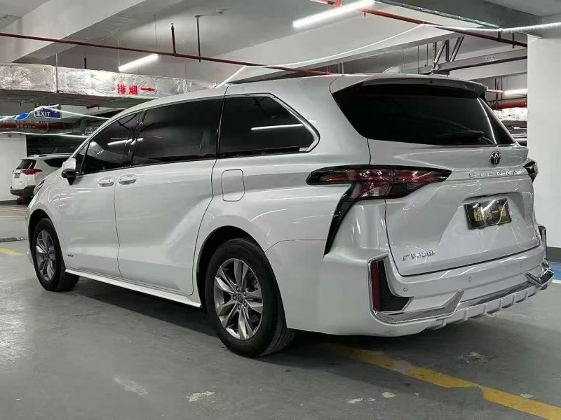 深圳25年丰田塞纳7