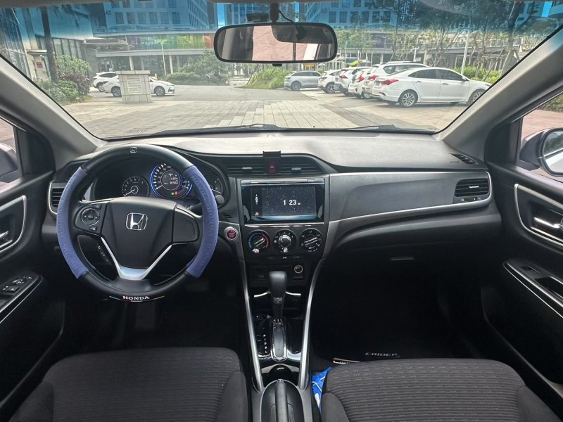 佛山17年本田凌派6