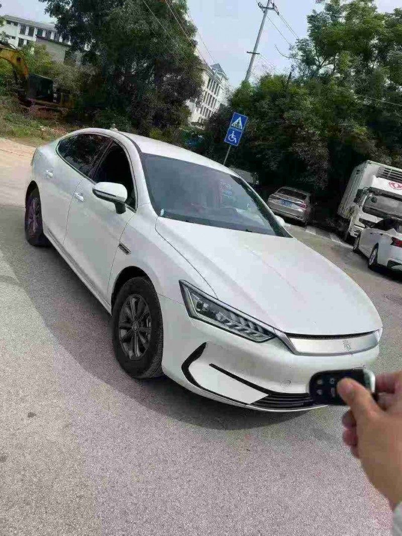 南宁24年比亚迪秦1