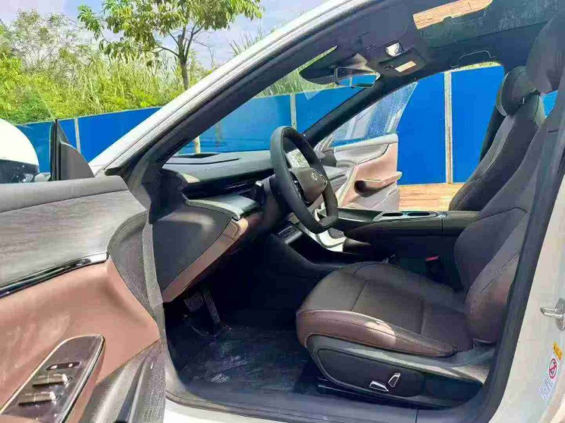 南宁25年长安汽车启源4