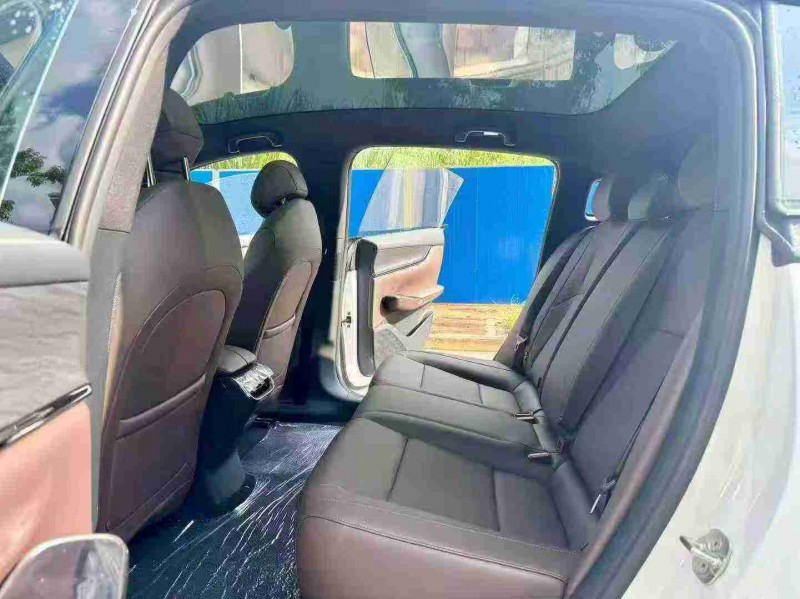 南宁25年长安汽车启源6