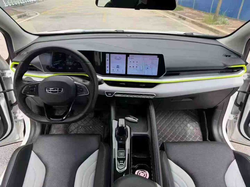 南宁24年吉利缤越5