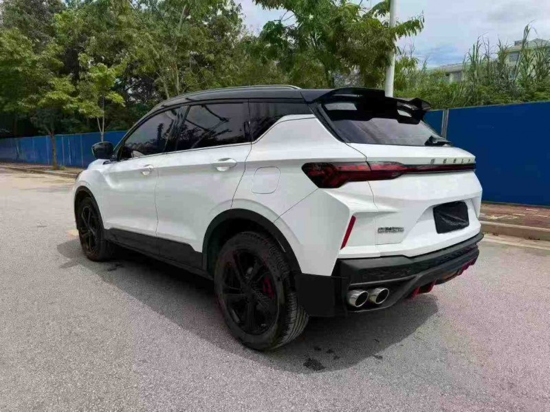 南宁24年吉利缤越7