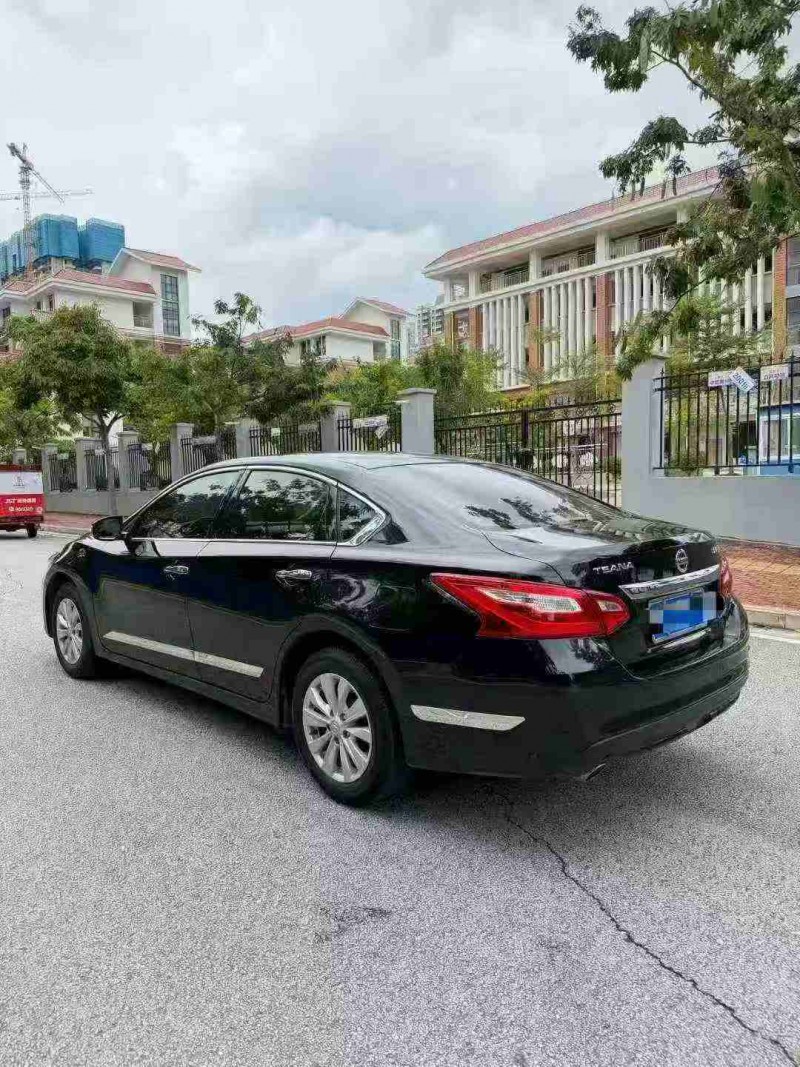 南宁17年日产天籁7