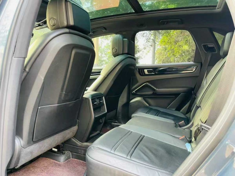 东莞18年保时捷卡宴4