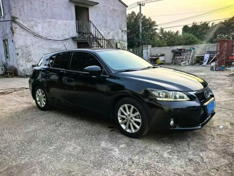 徐州13年雷克萨斯CT3