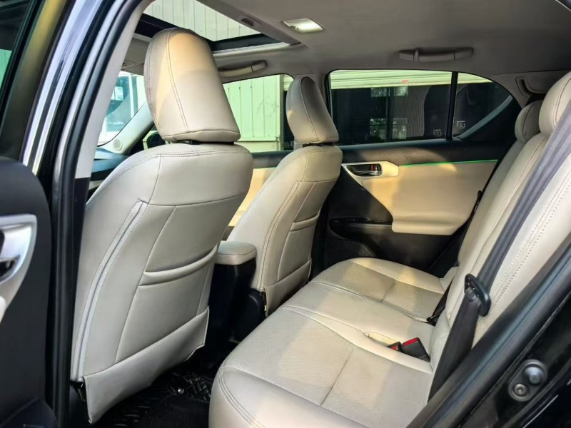 徐州13年雷克萨斯CT6