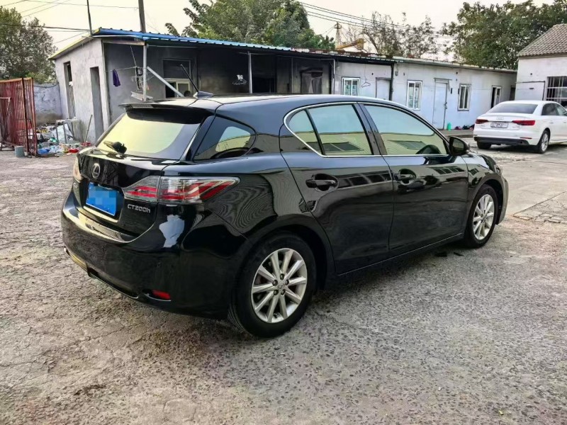 徐州13年雷克萨斯CT7