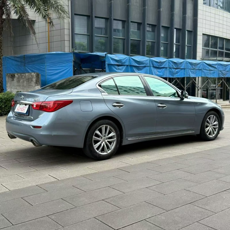 佛山15年英菲尼迪Q508