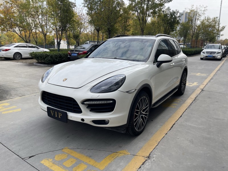 济宁11年保时捷卡宴7