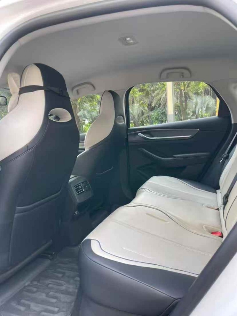 东莞24年比亚迪驱逐舰5