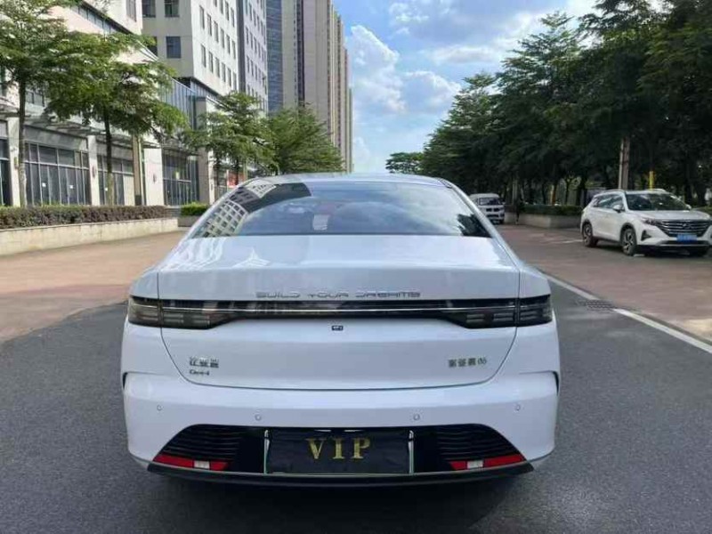 东莞24年比亚迪驱逐舰8